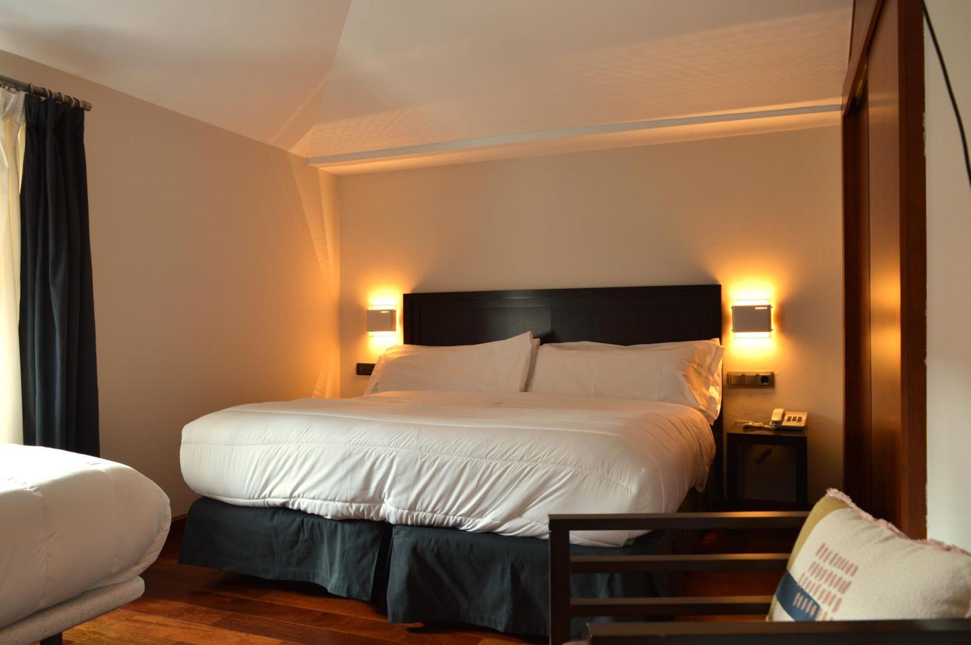 Monumental By Eme Hotel 3*