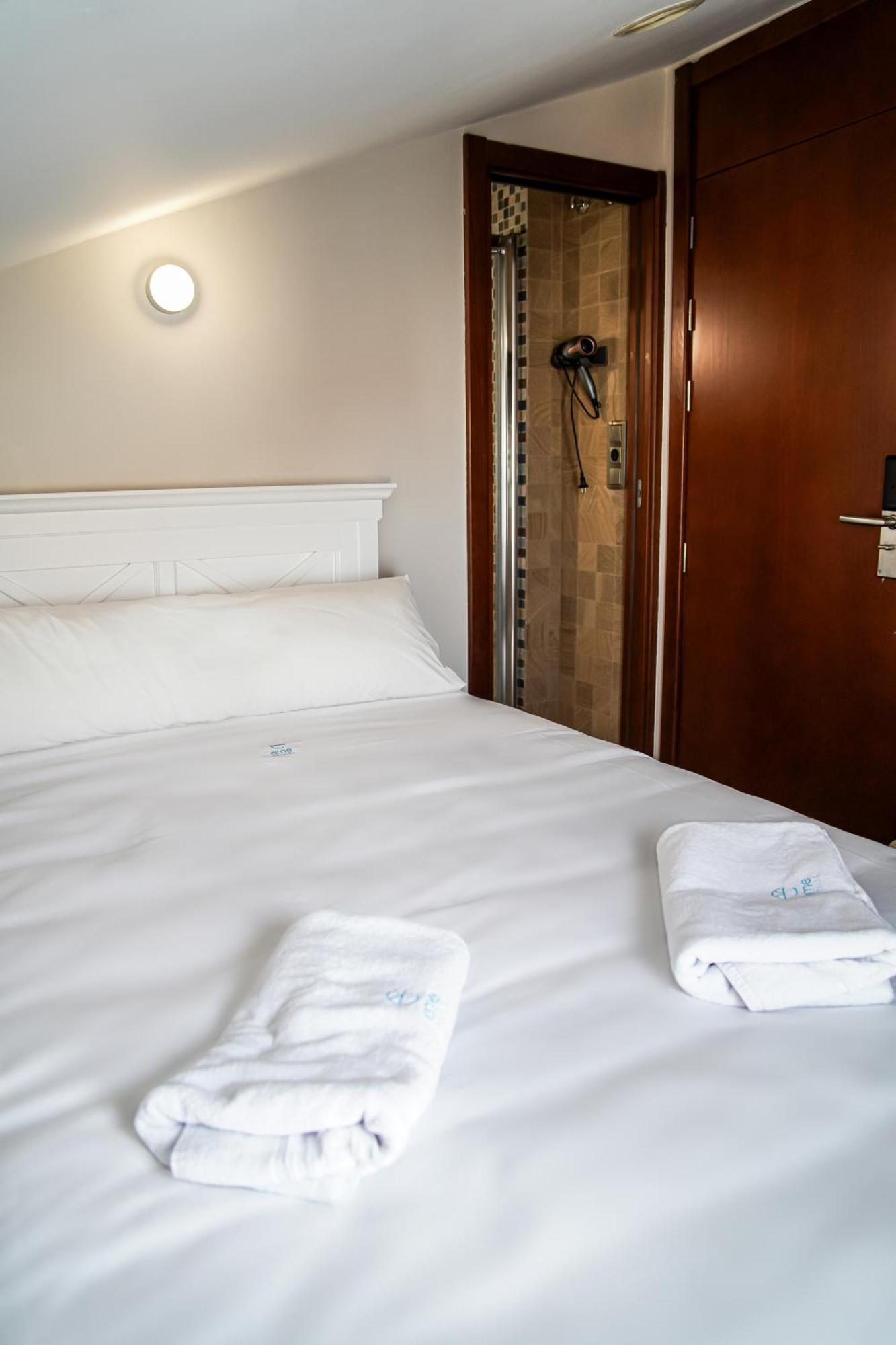 Hotel Monumental By Eme Baeza