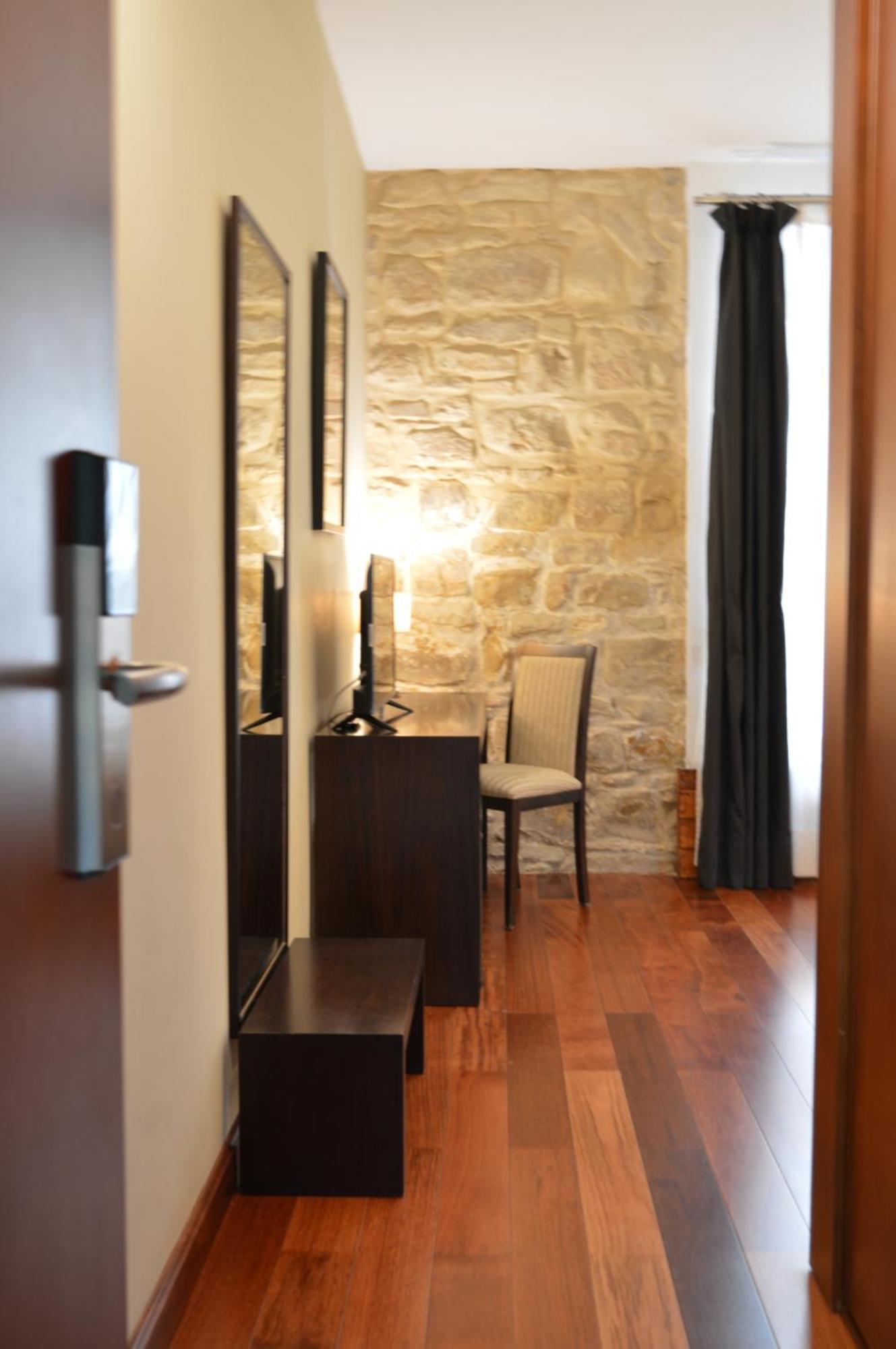 Hotel Monumental By Eme Baeza